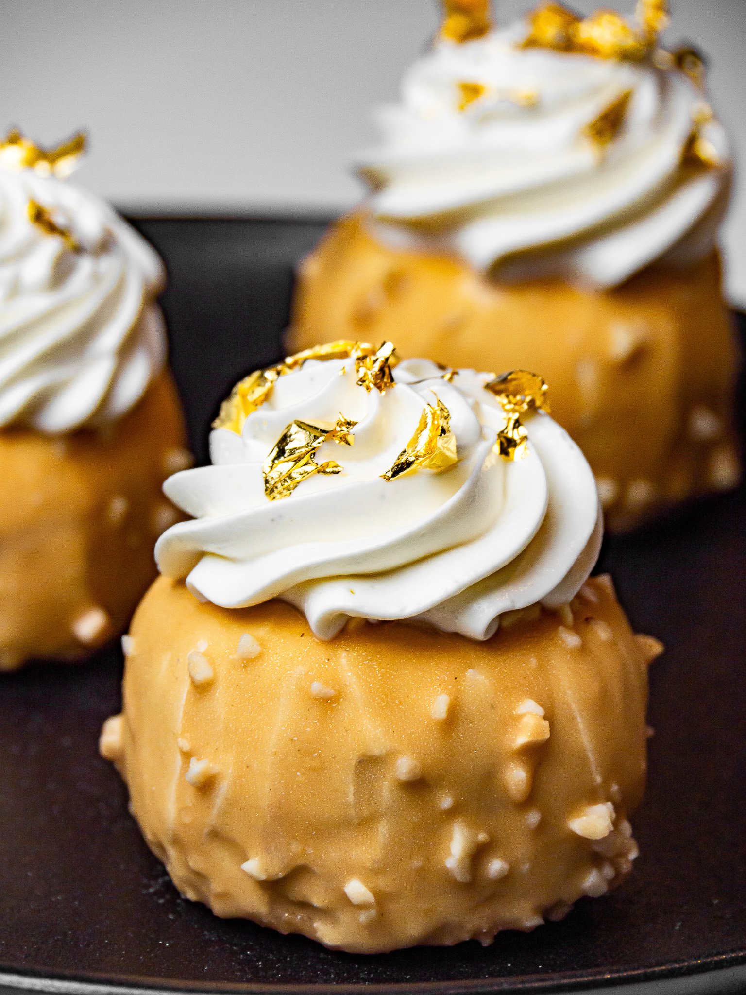 Gold Cakes - Hazelnut Mini Cakes