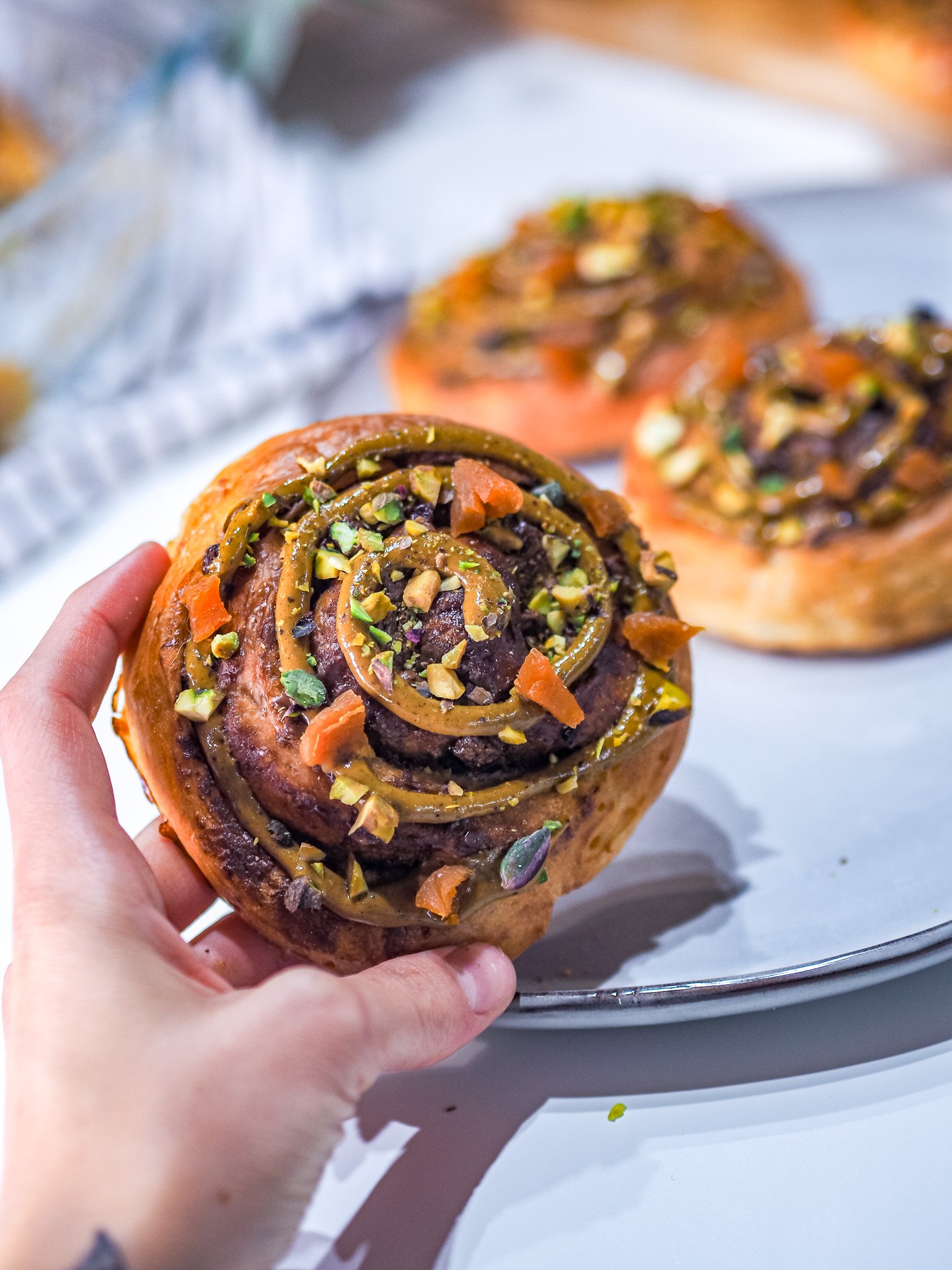 Sugar-Free Pistachio and Apricot Rolls